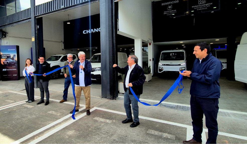Farizon abre su primera vitrina en Bogotá: $3.000 millones para liderar el transporte eléctrico