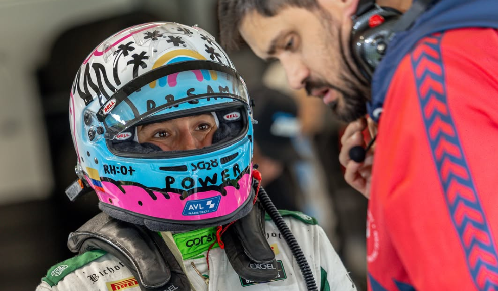 Tatiana Calderón vence la adversidad y firma su primer Top-10 en Interlagos