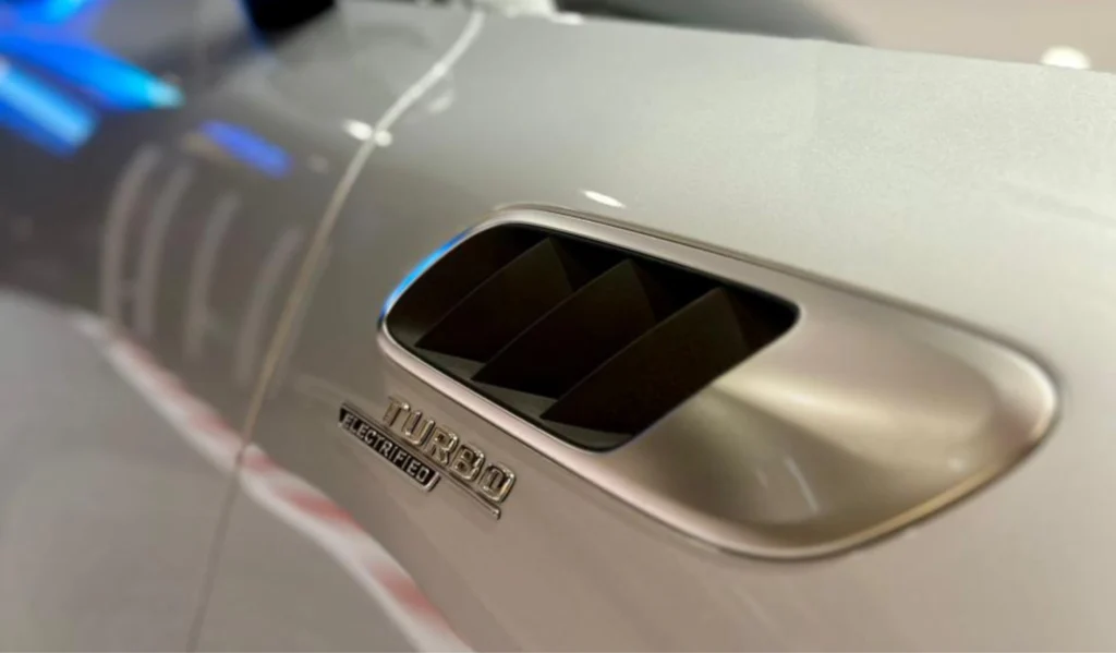 Mercedes-AMG GT 43 llega a Colombia: 416 caballos con turbo de Fórmula 1 y tracción trasera