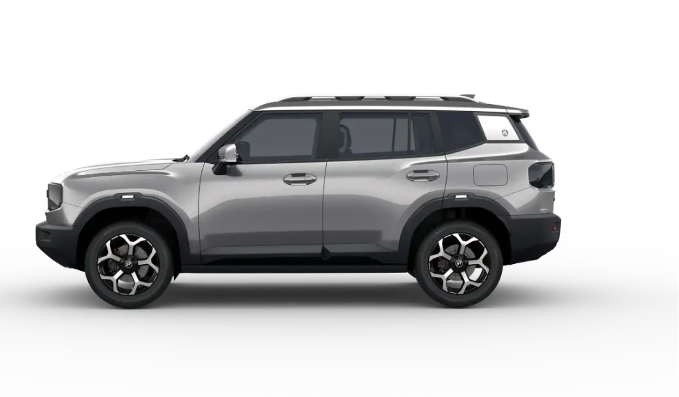 La marca china entra al segmento de los híbridos enchufables con una SUV que mezcla de una estética agradable que se usa mucho en este segmento, todoterreno perfecto para el terreno colombiano junto a una cabina bien equipada y una amplia autonomía combinada que promete los 1.200 kilómetros.