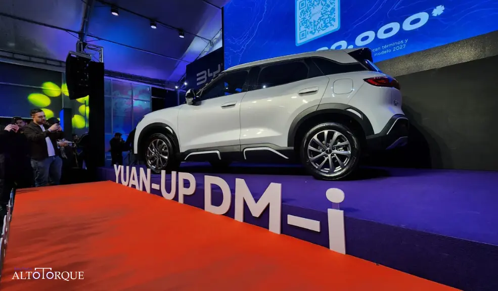 BYD Yuan Up DM-i en Colombia: nueva híbrida promete 1.100 km de autonomía