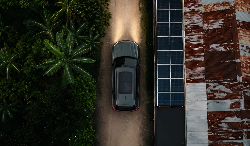 Volvo reutiliza baterías de carros eléctricos para llevar energía solar a comunidades rurales de Colombia
