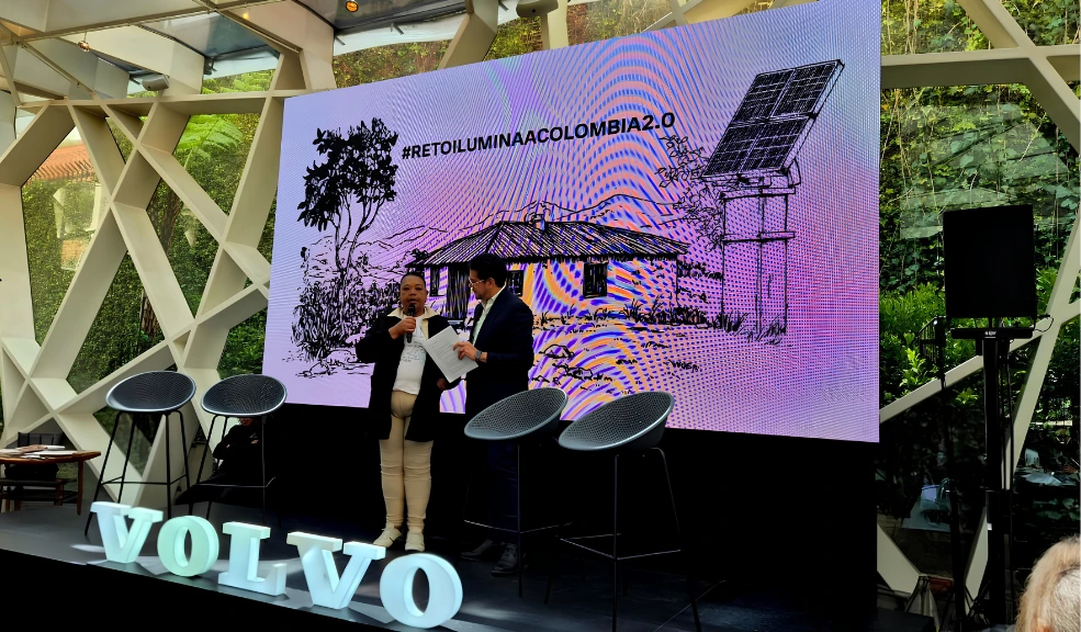 Volvo reutiliza baterías de carros eléctricos para llevar energía solar a comunidades rurales de Colombia