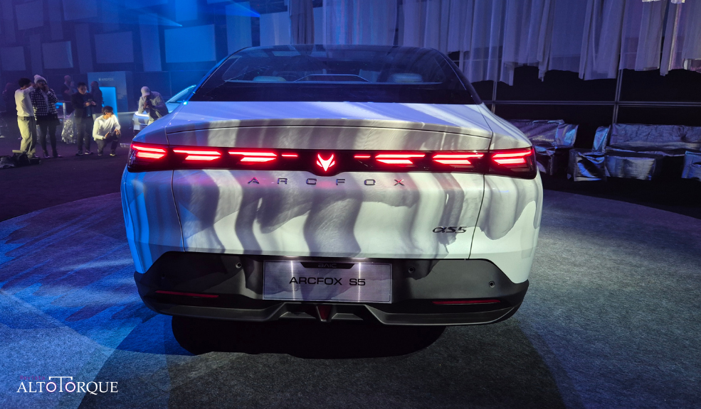 Arcfox aterriza en Colombia: el gigante BAIC Group lanza su ofensiva premium eléctrica