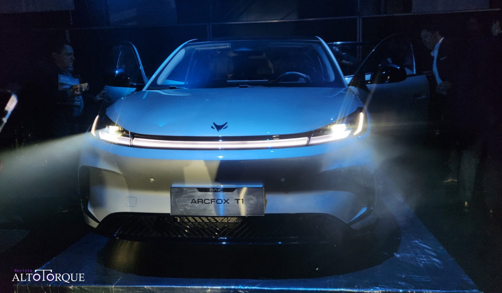 Arcfox aterriza en Colombia: el gigante BAIC Group lanza su ofensiva premium eléctrica
