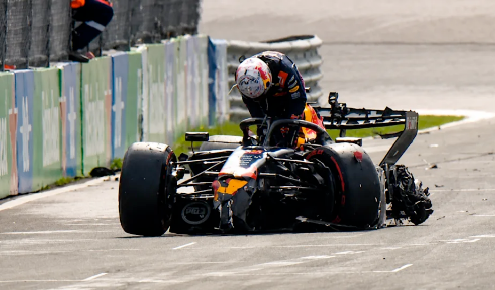 Max Verstappen sufrió un fuerte accidente en la primera vuelta del Gran Premio de Países Bajos, despidiéndose de su circuito de origen de forma anticipada.
