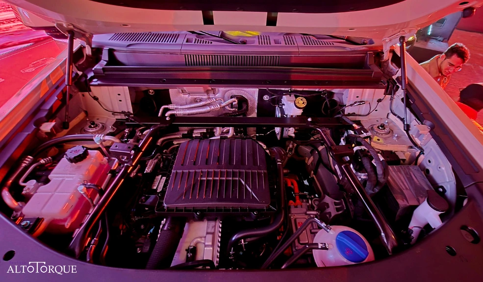 iCAUR V27 REEV llega a Colombia con 449 HP y hasta 1.000 km de autonomía combinada