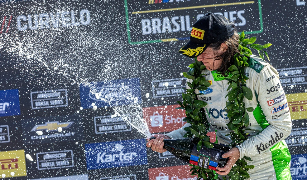 Tatiana Calderón hace historia: primera mujer en ganar una carrera de NASCAR Brasil