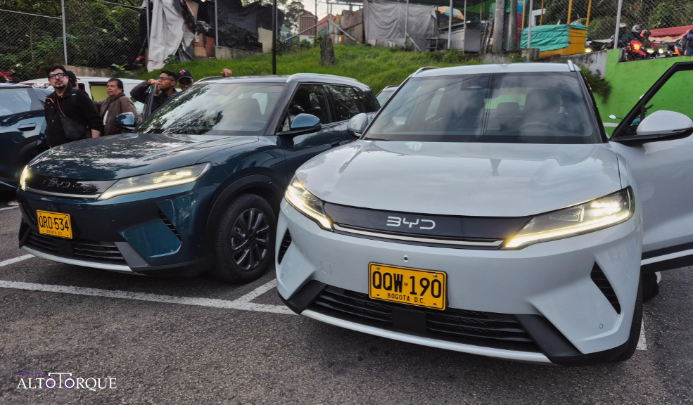 Probamos la BYD Yuan Up DM-i: así se siente manejar el híbrido de 1.100 km en carretera